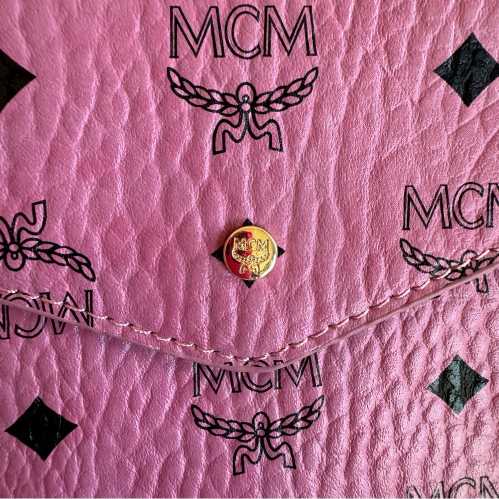 MCM GWP PINK Monogram Envelope Clutch P0266 - Picture 4 of 8